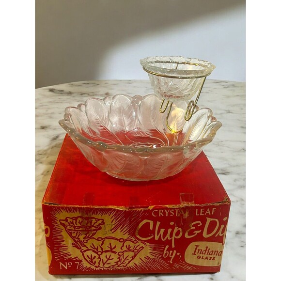 Vintage Indiana Glass Crystal Leaf Chip & Dip Bowls & Stand in Original Box - Picture 1 of 9